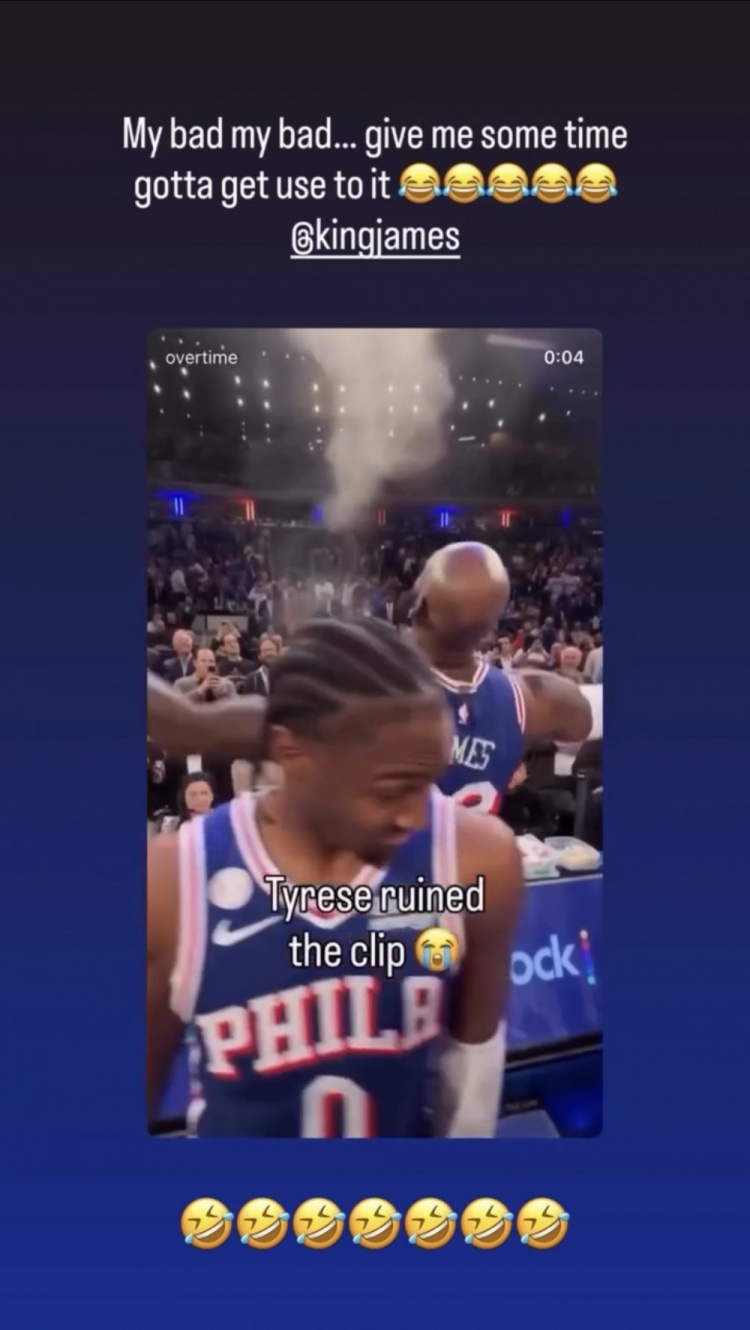 詹姆斯赛前撒镁粉马克西经过抢镜 马克西:我的错 还得适应一下 詹姆斯赛前撒镁粉马克西经过抢镜 马克西:我的错 还得适应一下