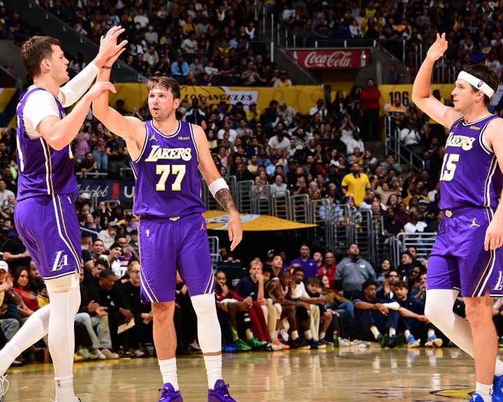 NBA彩经:湖人擒开拓者 活塞拿下尼克斯 马刺大胜国王 绿军胜篮网 NBA彩经:湖人擒开拓者 活塞拿下尼克斯 马刺大胜国王 绿军胜篮网